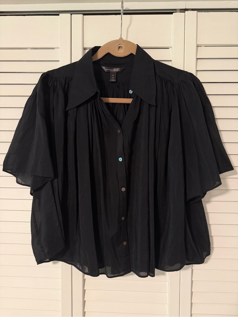 Banana Republic Black Button-Up Blouse